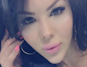 Azeneth-20181001-candidsselfies-p